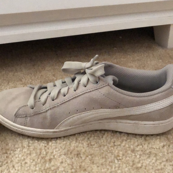 women’s puma shoes - Picture 7 of 9